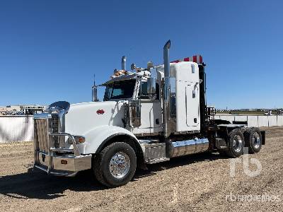 2015 Peterbilt 367 6x4 Sleeper Winch Truck