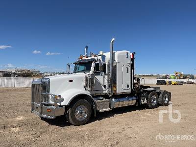 2015 Peterbilt 367 6x4 Sleeper Winch Truck