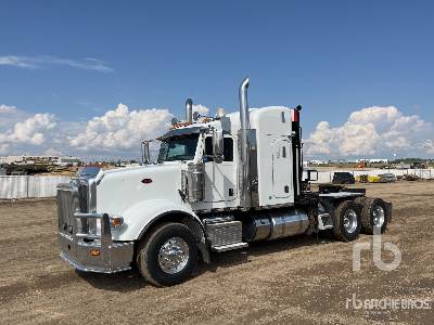2020 Peterbilt 367 6x4 Sleeper Winch Truck