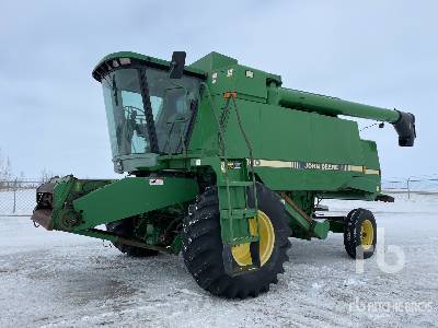 1989 John Deere 9600 Combine Harvester