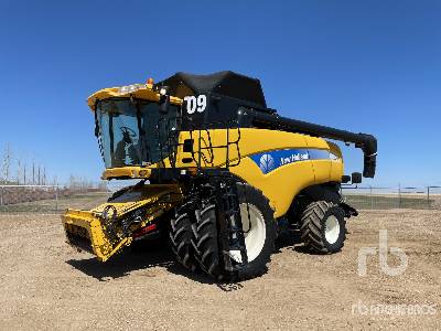 2009 New Holland CX8090 Combine Harvester