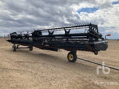 1999 MacDon 962 36 ft Draper Combine Header