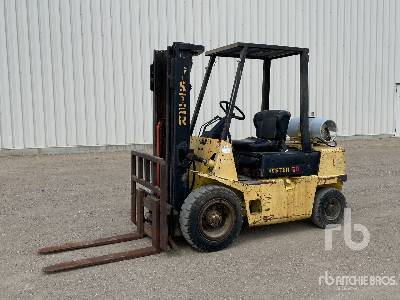 1992 Hyster 50 4400 lb Pneumatic Tire Forklift