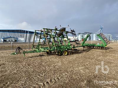 John Deere 980 30 ft Cultivator