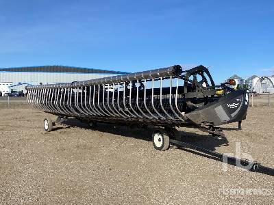 2021 MacDon FD135 35 ft Flex Draper Combine Header