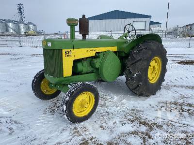1960 John Deere 830 2WD Antique Tractor