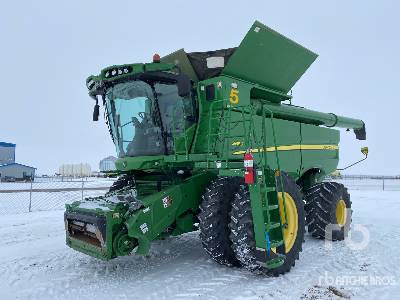 2013 John Deere S680 Combine Harvester