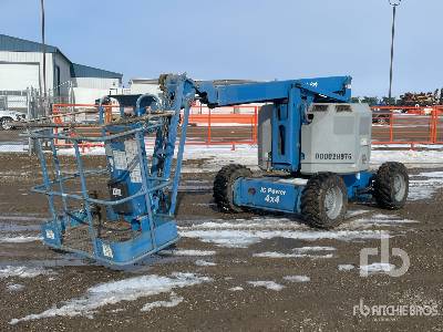 2014 Genie Z34/22 IC 4WD Dual Fuel Articulating Boom Lift