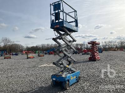 2013 Genie GS1932 Scissor Lift