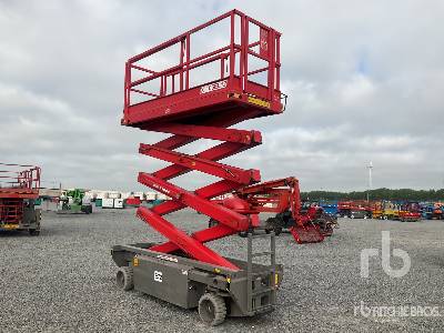 2008 Holland Lift X-105EL12 Electric Scissor Lift