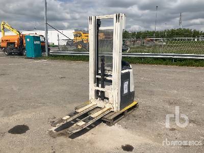 2012 Jungheinrich ERC216 1600 kg Electric Stacker