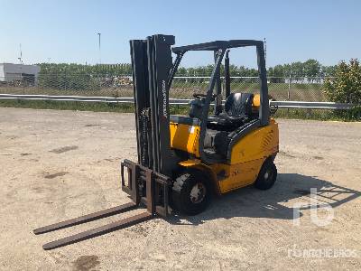 Jungheinrich TFG16 LPG Pneumatic Tire Forklift