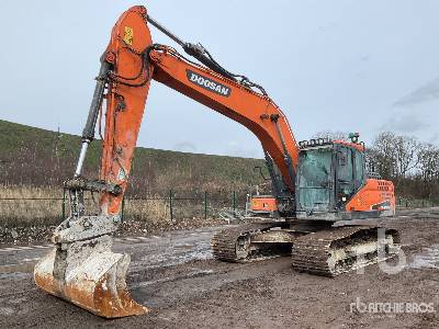 2020 Doosan DX225LC-5 Tracked Excavator