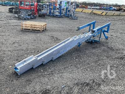 Genie SLA25 Material Hoist