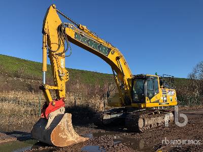 2017 Komatsu HB365LC-3 Hybrid Tracked Excavator