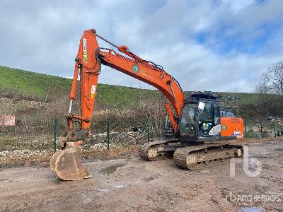 2018 Hitachi ZX210LCN-6 Tracked Excavator
