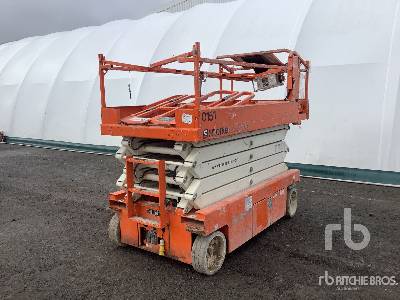 2016 Snorkel S4732E Electric Scissor Lift