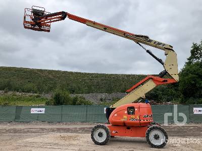 2013 JLG 600AJ 4WD Diesel Articulating Boom Lift