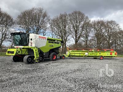 2013 Claas Lexion 770TT Combine Harvester