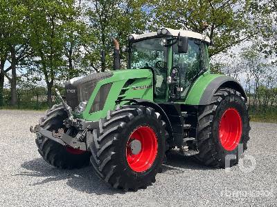 2012 Fendt 824 Vario Profi 4WD Tractor