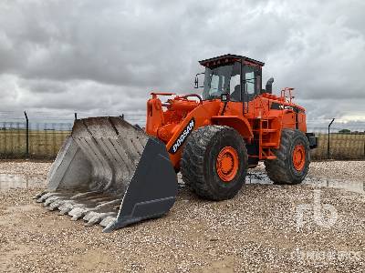 2011 Doosan DL500 Wheel Loader