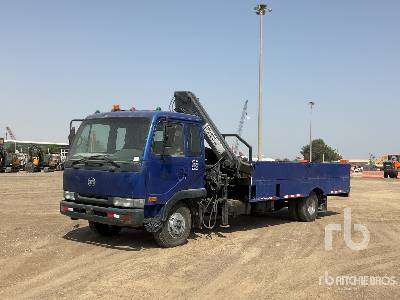 Hiab 071 AWCH 3.87 ton Knuckle Boom on 2013 UD 4x2 Flatbed Truck w/Crane