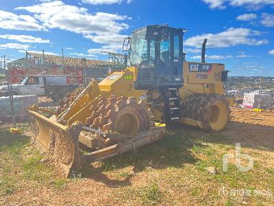 1996 Cat 815F Soil Compactor