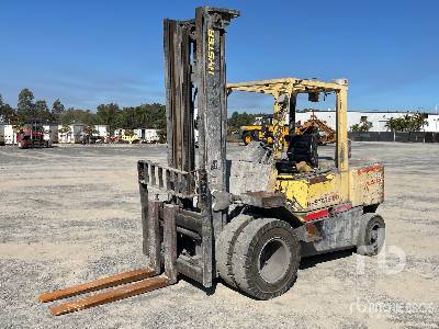 Hyster H5.00DX Pneumatic Tire Forklift