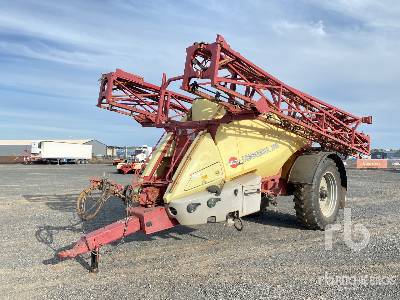 2011 Hardi Commander 7000 120 ft S/A Pull-Type Sprayer