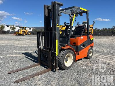 2011 Clark C30G Pneumatic Tire Forklift