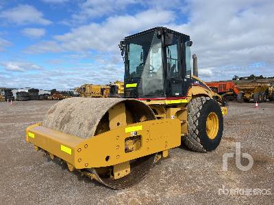 2005 Cat CS-563E Smooth Drum Compactor