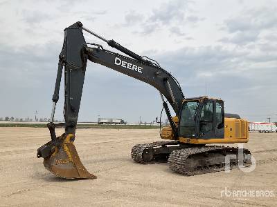 2010 John Deere 200D LC Tracked Excavator