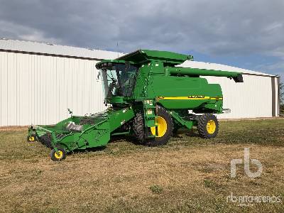 2000 John Deere 9650 Combine Harvester