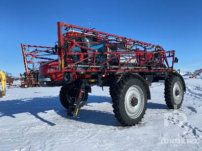 2010 Case IH Patriot 4420 100 ft 4x4 High Clearance Self-Propelled Sprayer