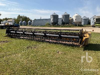 2001 Cat G30 30 ft Rigid Combine Header