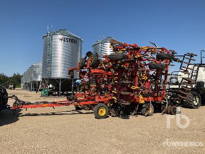 2003 Bourgault 8810 50 ft Air Drill