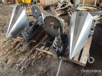 Quantity of (4) Tridekon Stainless Steel Crop Dividers