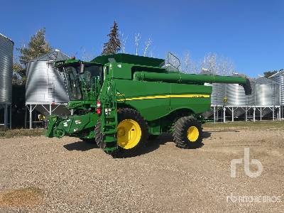 2019 John Deere S770 Combine Harvester