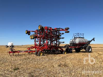 2013 Bourgault 3320PHD 50 ft Air Drill