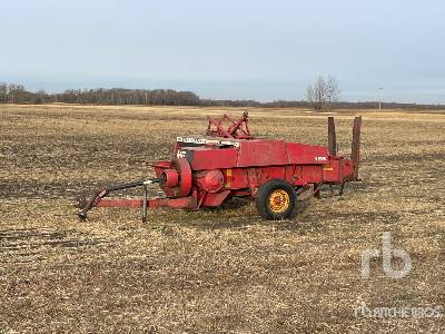 Massey Ferguson 128 Square Baler