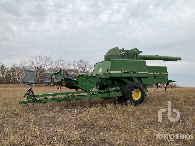 1983 John Deere 7721 Pull Type Combine Harvester
