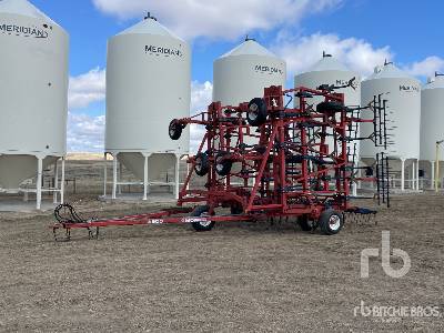2000 Morris 8900 59 ft Cultivator