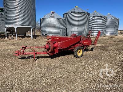 1972 New Holland 273 Square Baler