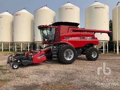 Case IH 7120 Combine Harvester
