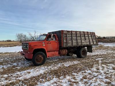 1976 Chevrolet C60 4x2 Grain Truck