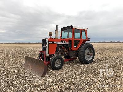 1976 Massey Ferguson 1135 2WD Tractor