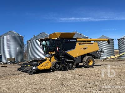 2019 Claas Lexion 670TT Combine Harvester