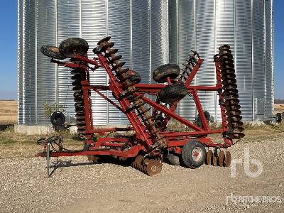 Case IH 3950 35 ft Tandem Disc