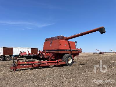 International 1682 Combine Harvester