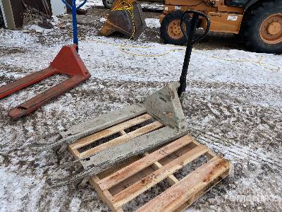 Crown Pallet Jack